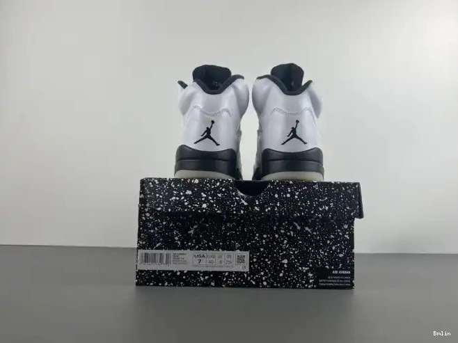 Bmlin Shoes BLACK' DD0587-110 JORDAN 'WHITE AIR RETRO 5 0610